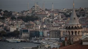 Хиляди българи ходят да пазаруват в Турция заради поевтинелите стоки