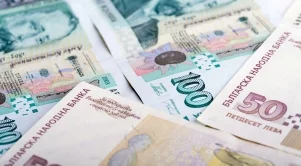 Българите харчат близо половината от парите си за храна и жилище