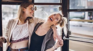 2018/09/28/0396577001538141053