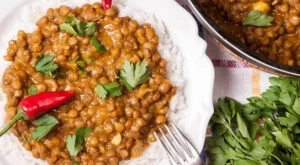 Къри с леща и кокосово мляко