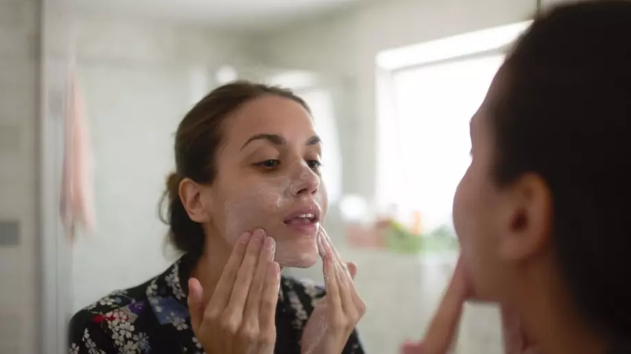 6 козметични продукти, които НЕ сте знаели, че използвате грешно