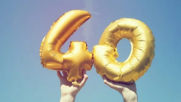 Защо не трябва да се празнува 40-годишнина