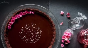 Шоколадово-карамелен тарт с морска сол