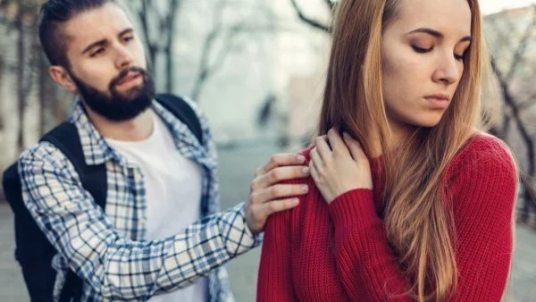 Понякога да обичаш значи да си тръгнеш