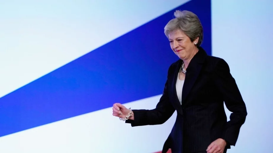 Тереза Мей пак впечатли с танци (ВИДЕО)