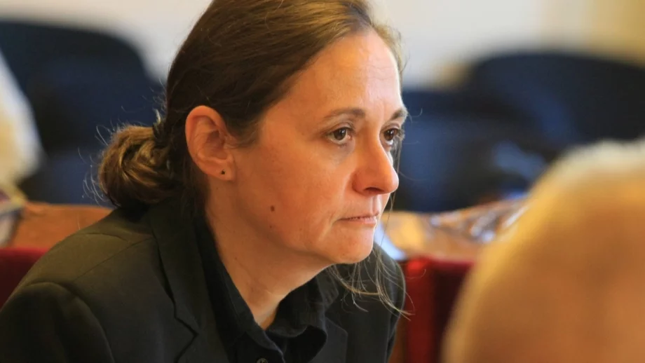 Начева: Реформата няма да има негативно отражение върху лечението на деца