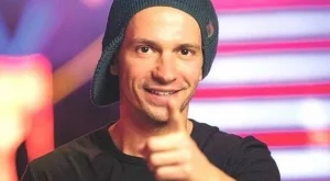 Део ще става татко за втори път (снимка)