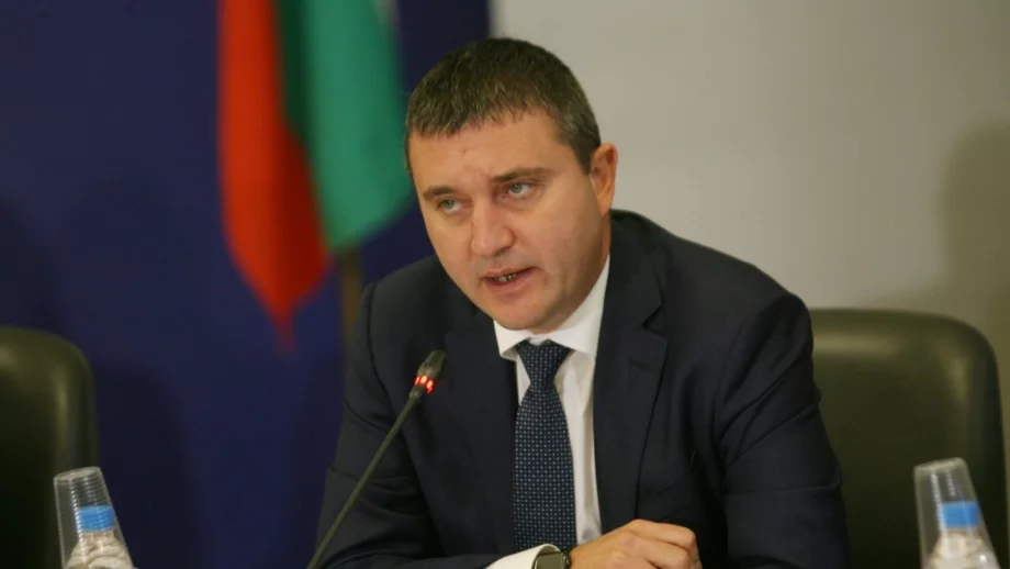 Горанов не бил подписал решението за ваксините от Турция