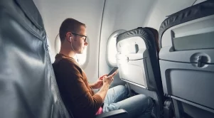 Защо е важно да кажете на стюардесата, ако загубите телефона си в самолета