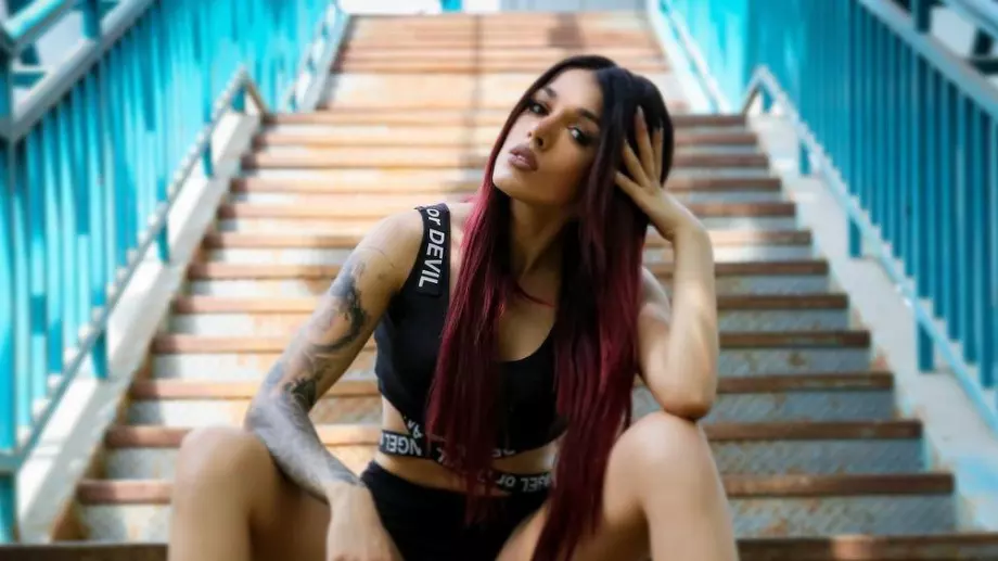 Певицата Диона е в болница след тежка катастрофа (СНИМКА)