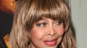 Тина Търнър призна за опит за самоубийство
