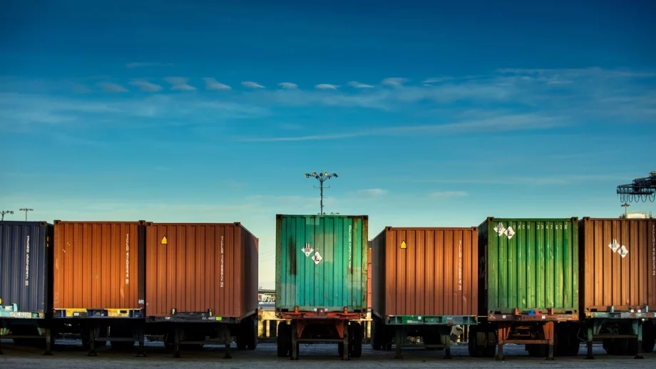 Изнасяме с 11% повече стоки за ЕС