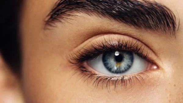 5 неща, които могат да променят цвета на очите ви