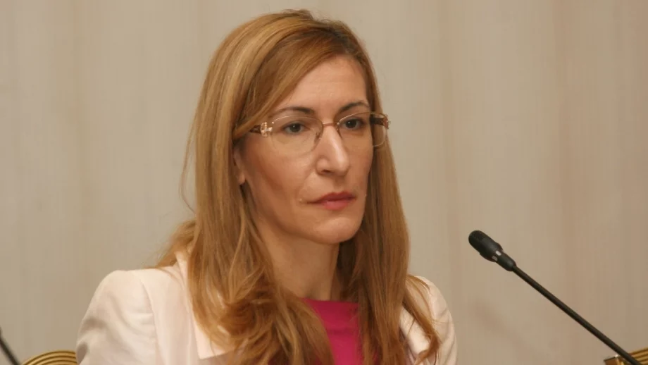 Ангелкова: Извършват се масирани проверки на екскурзоводи