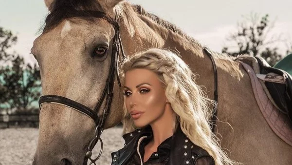 Светлана Василева изненада с нов цвят на косата (снимки)