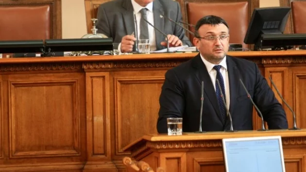 БСП попита Маринов издава ли МВР лични данни, той отрича - но проверява