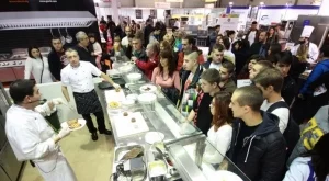 2018/10/19/0251741001539942128