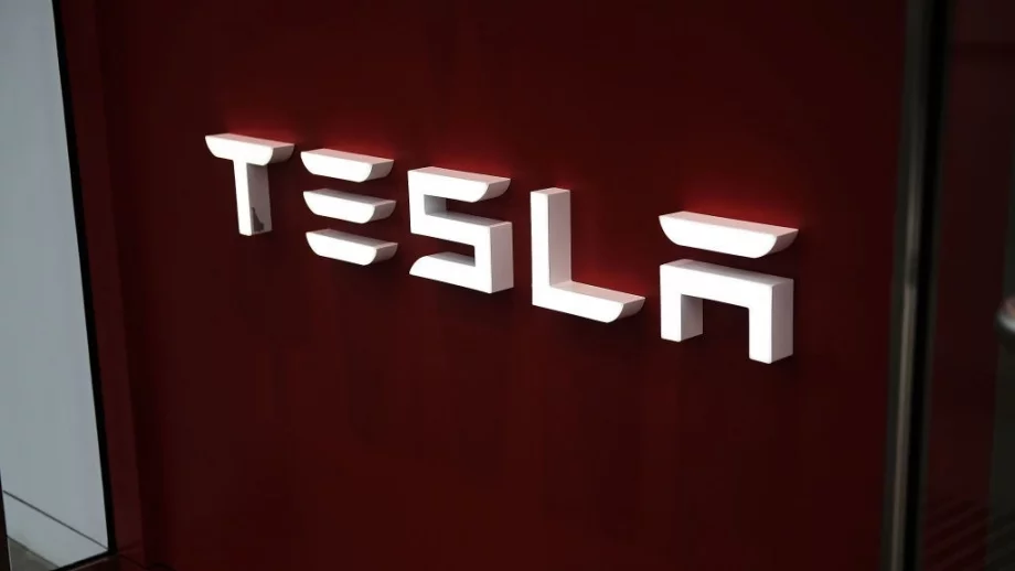 Tesla смъкна цените на автомобилите си в САЩ