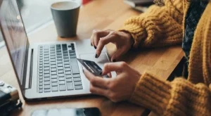 Ето какво всяка работеща жена трябва да знае за кредитните карти