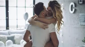 4 неща, които правят само истински влюбените двойки   