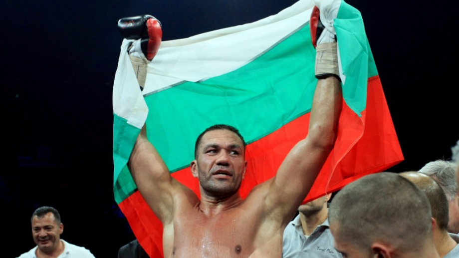 Най добрият боксьор на България дебютира по отличен начин