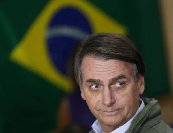 Бразилският президент иска излизане от Пакта за миграцията на ООН, иначе щяло да стане като във Франция