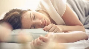 Спите над 8 часа? Пазете се от тези проблеми!