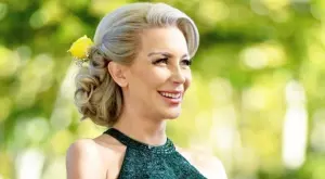 Напук на слуховете за раздяла: Антония Петрова отмаря в Дубай (СНИМКИ)