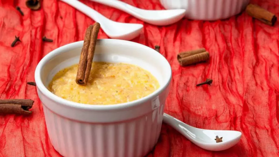 Апетитен десерт с тиква и овесени ядки