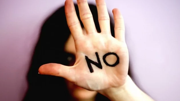 Интерпол се включи в битката с домашното насилие, ЕК призова за силно законодателство