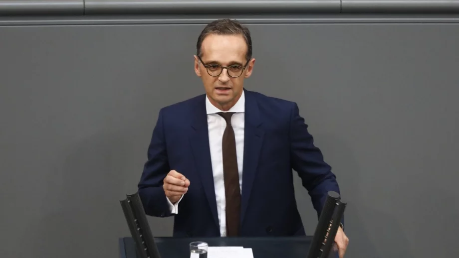 Германският външен министър: Политиката не трябва да се меси в решението на Volkswagen