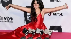 Камила Кабейо триумфира на Европейските музикални награди на MTV