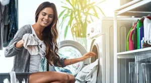 6 интересни приложения на омекотителя за дрехи