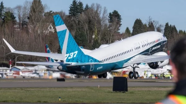 Boeing демонстрира как ще поправи 737 MAX и ще го направи по-безопасен