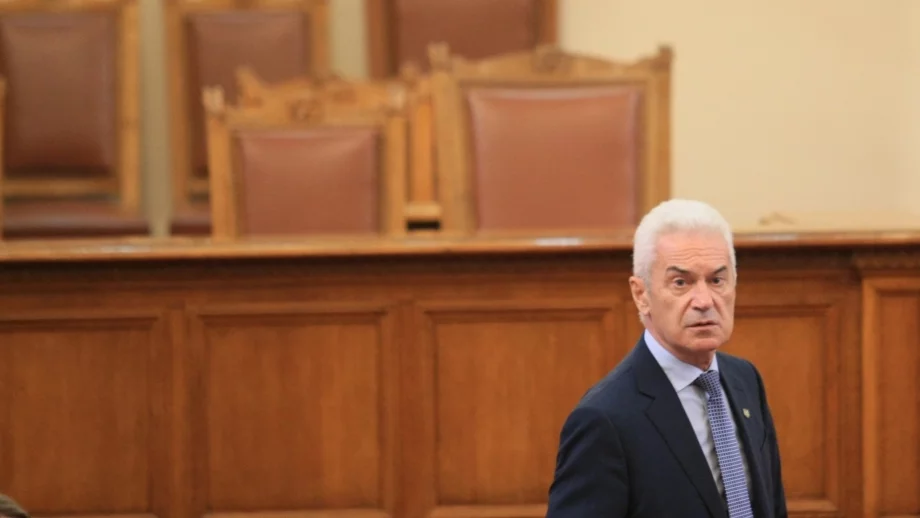 Волен Сидеров вече не е началник на "Обединени патриоти" в парламента