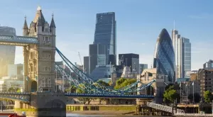  {{ otherArticle[0].article.title }} 