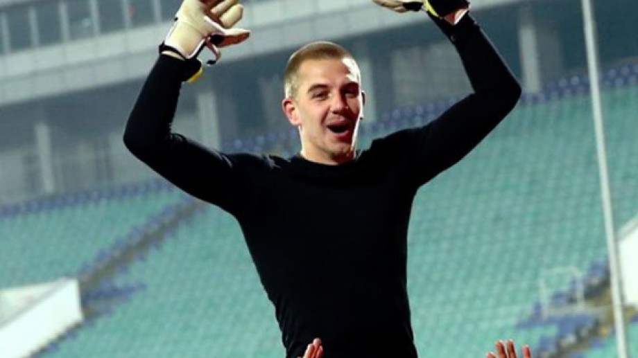 Българският вратар напира да се раздели с настоящия си клуб