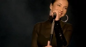 Шаде пусна нова песен (видео)