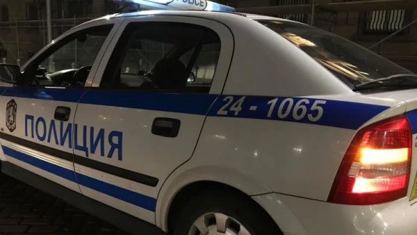 В Сливен пияни умъртвиха колега по чашка с метални тръби