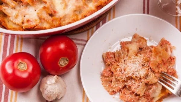 Паста на фурна с доматен сос