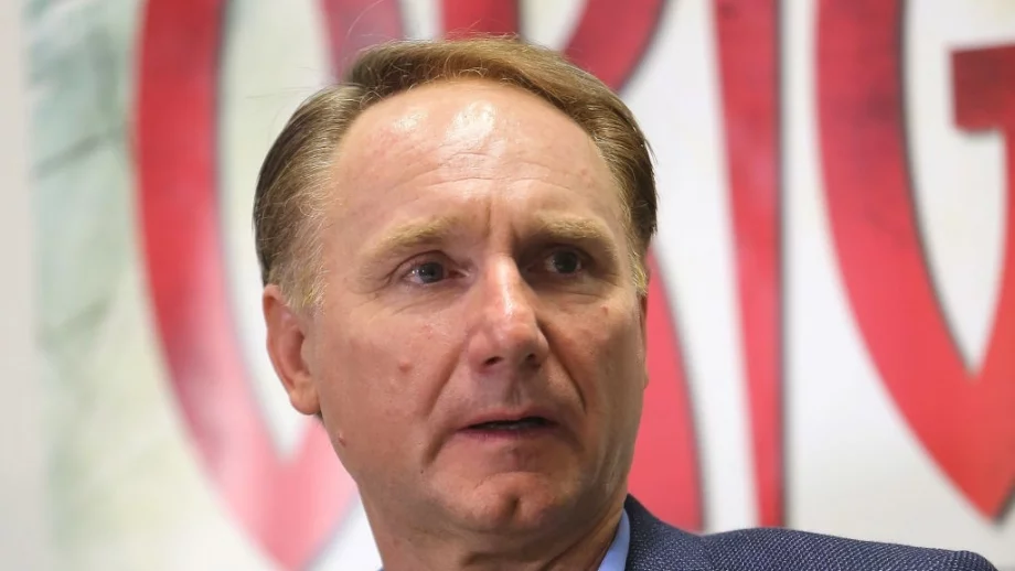 Дан Браун - от провален музикант до писател, продал 250 млн. книги  