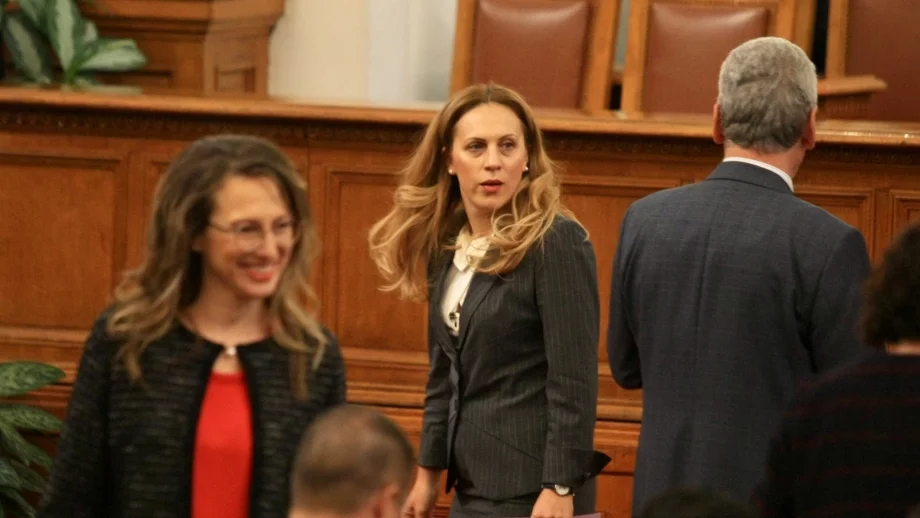 Приеха оставката на Валери Симеонов, сменя го Марияна Николова