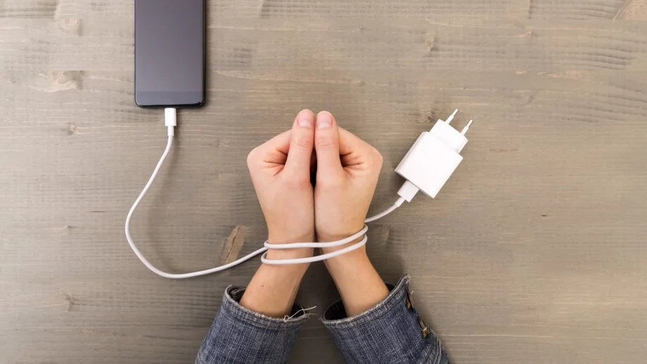 6 техники, чрез които ще се отървете от зависимостта си от телефона 