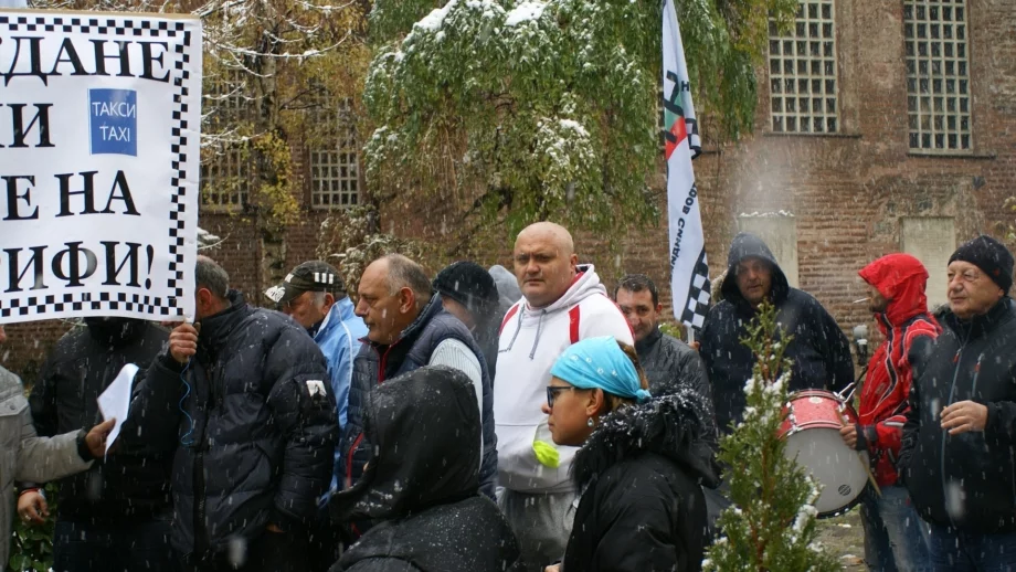 Таксиметровият протест не цели да разреши проблемите на водачите, смятат от СОС