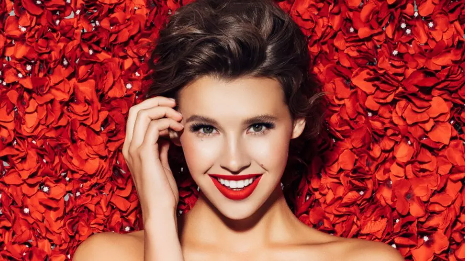 Натурални и ефективни средства за красива холивудска усмивка