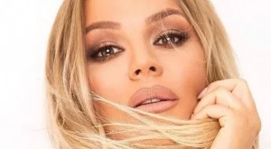 Десислава за първи път показа сина си (снимка)