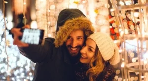 Две зодии ще се ВЛЮБЯТ в хороскопа за 20 декември