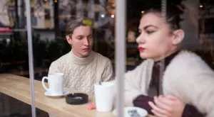 Нищо не е приключило: 3 знака, че той НЕ спира да мисли за вас