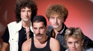 "Бохемска рапсодия" на Queen с пореден рекорд (видео)