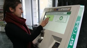 Електронни винетки за близо 27 000 лева са купени за ден